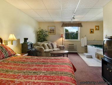 Travelodge Inn & Suites Latham Kamer foto