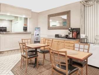 Travelodge Inn & Suites Latham Interieur foto